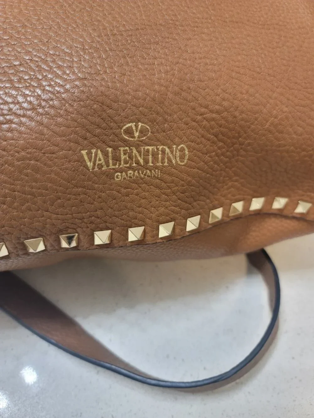 Valentino Garavani Rockstud Hobo Messenger Bag Brown Grain Leather - Picture 6 of 11
